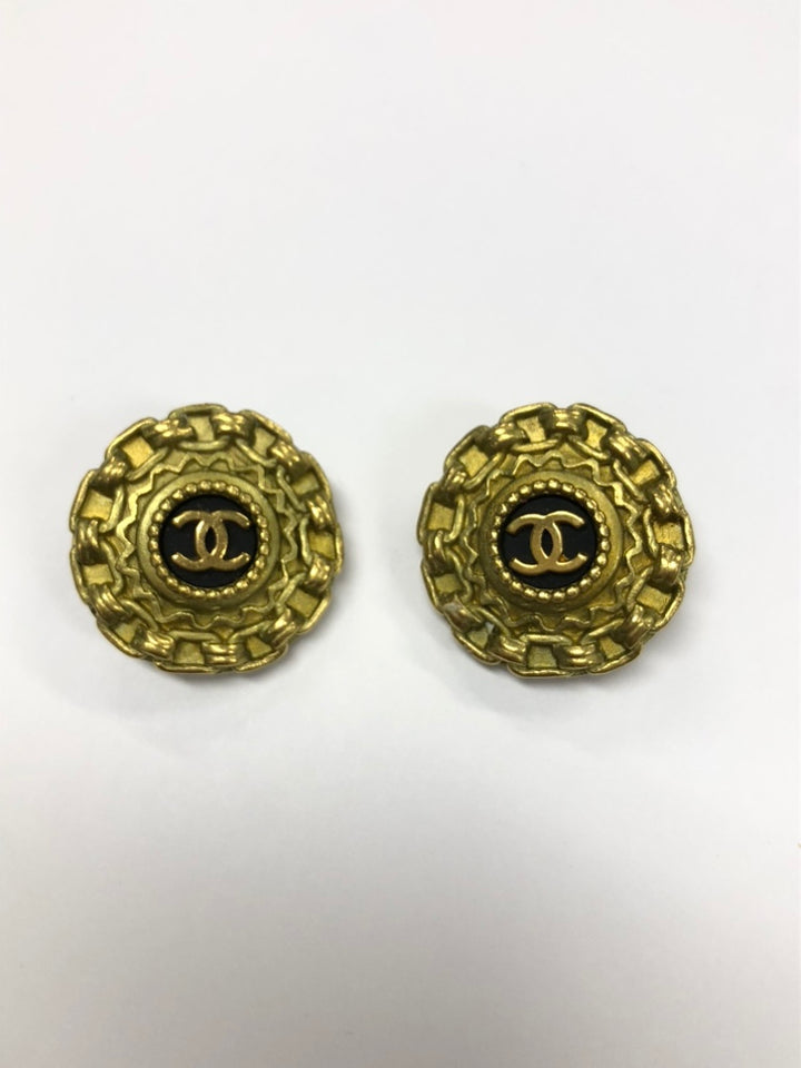 Chanel CC plaqué Resin Chain Rond Clip On Boucles d’oreilles