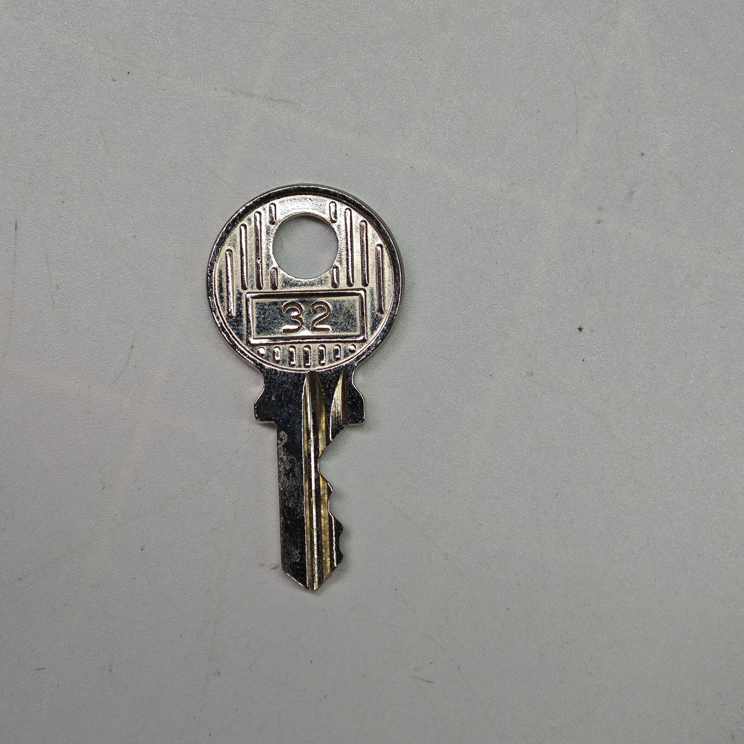 Hermès Clemence Picotin Lock 18