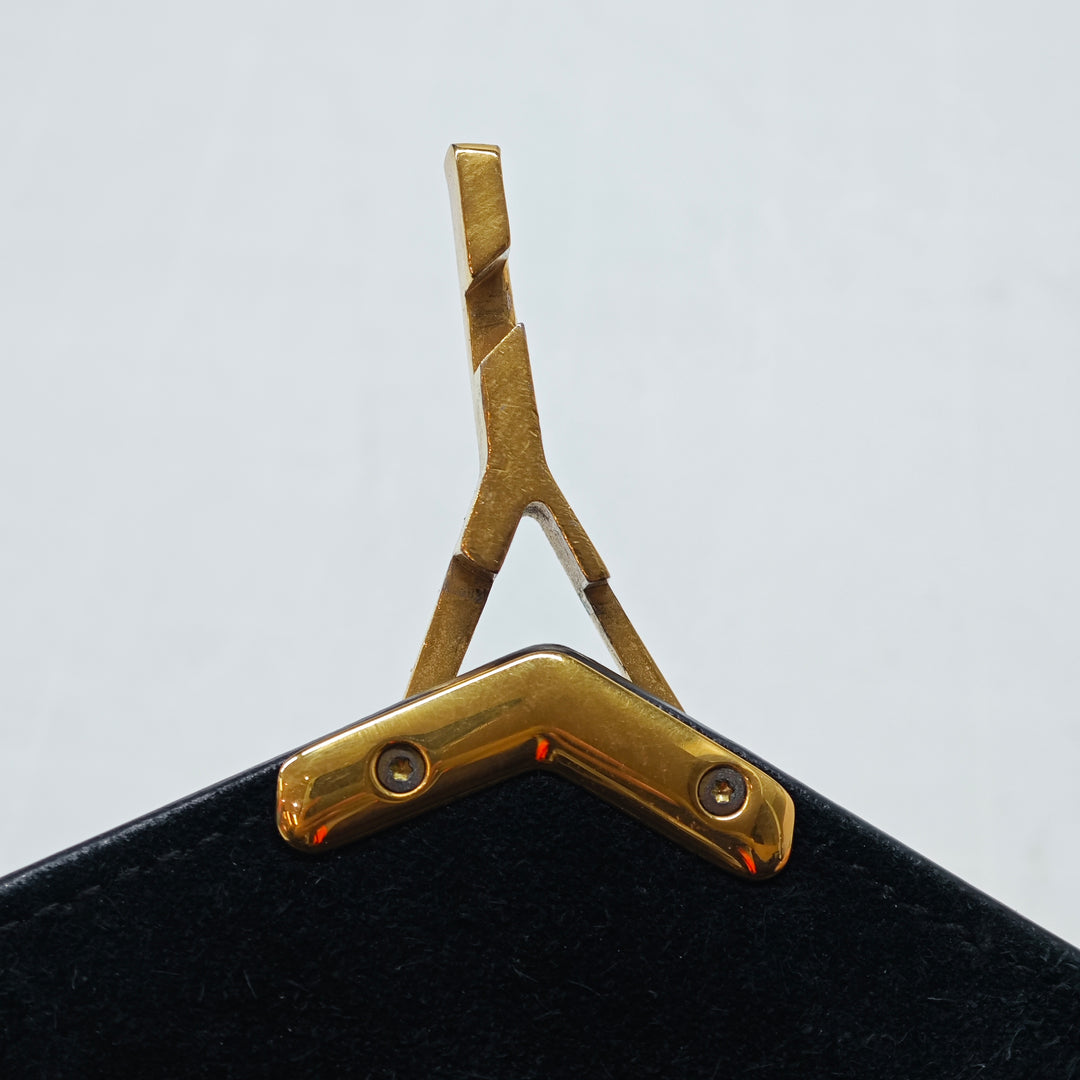 Saint Laurent brillant Croc embossé Cuir de veau Monogram Cassandra Chain Portefeuille