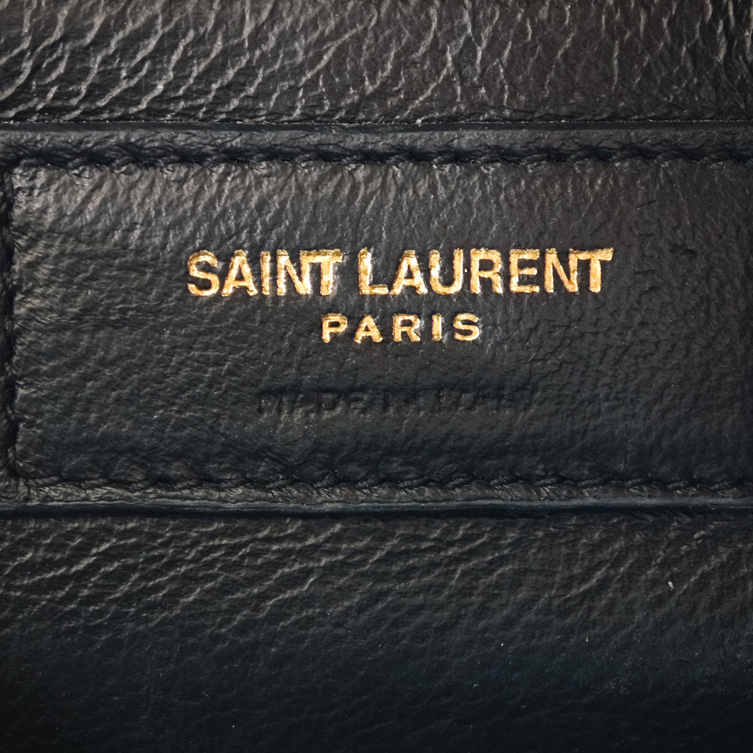 Saint Laurent brillant Croc embossé Cuir de veau Monogram Cassandra Chain Portefeuille