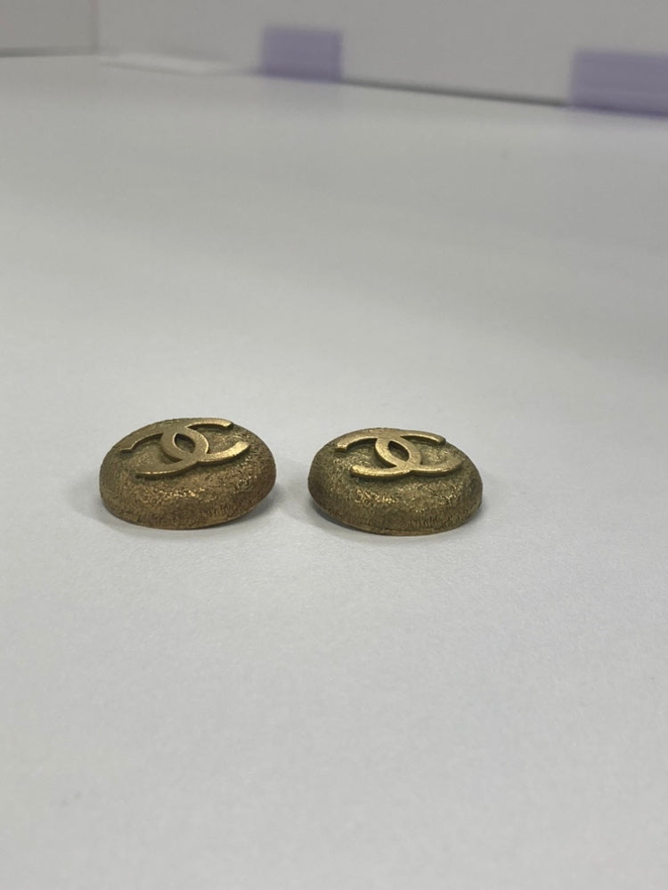 Chanel plaqué CC Rond Clip On Boucles d’oreilles
