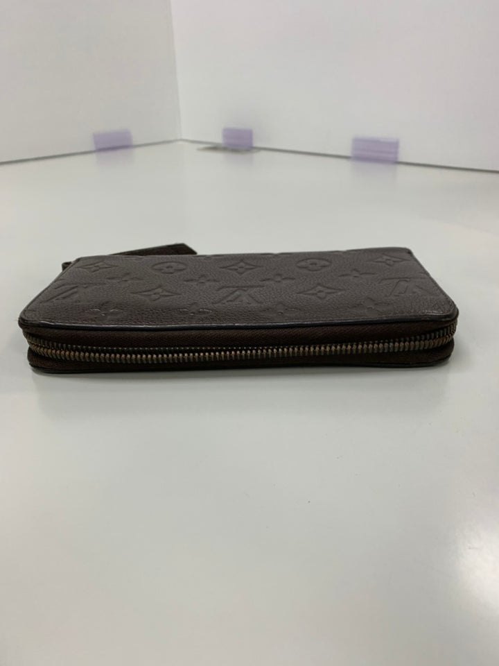 Louis Vuitton Monogram Empreinte Zippy Portefeuille