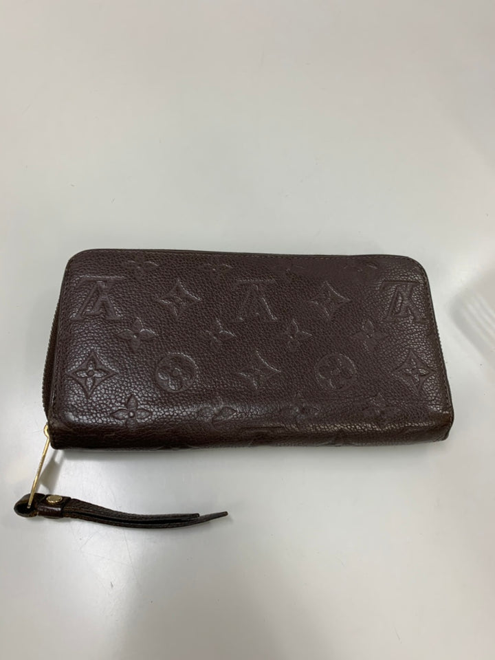 Louis Vuitton Monogram Empreinte Zippy Portefeuille
