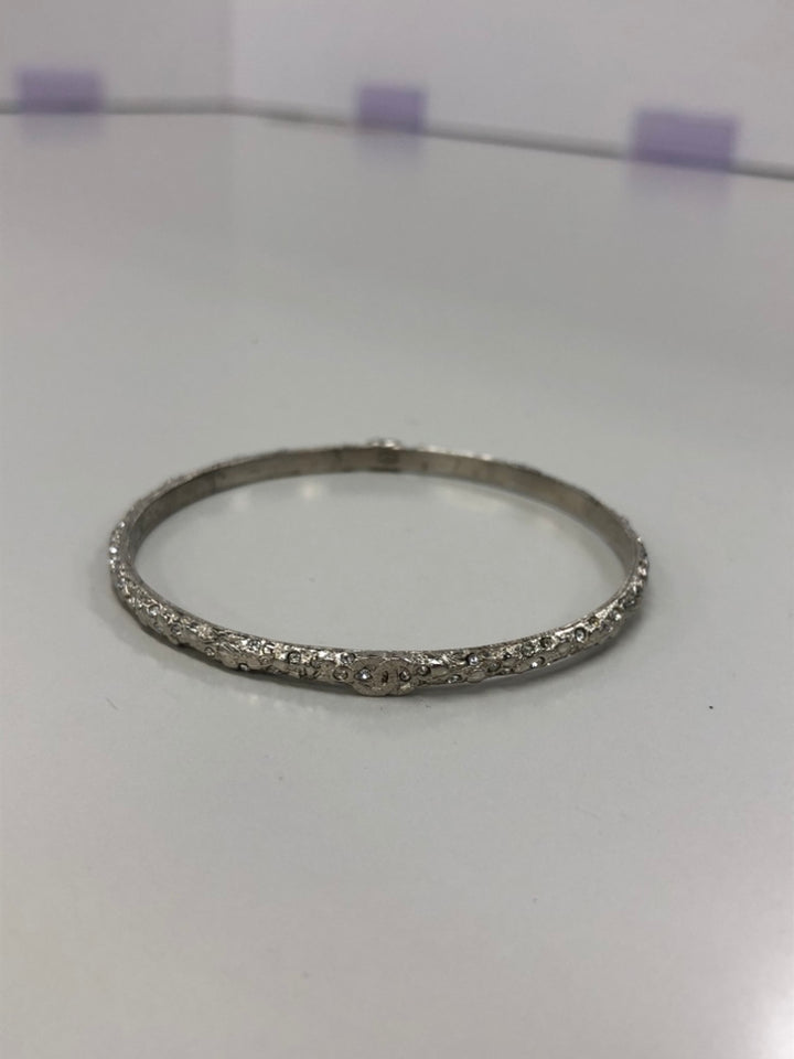 Chanel CC plaqué Strass Bangle