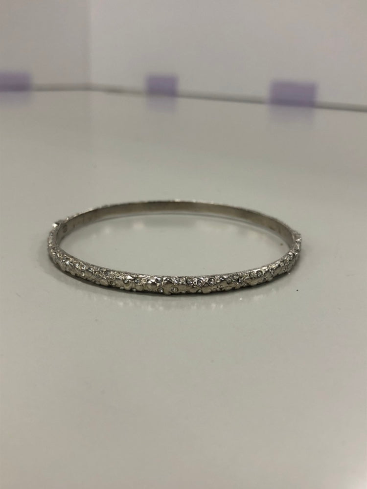 Chanel CC plaqué Strass Bangle
