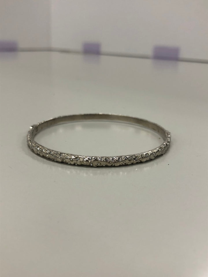 Chanel CC plaqué Strass Bangle