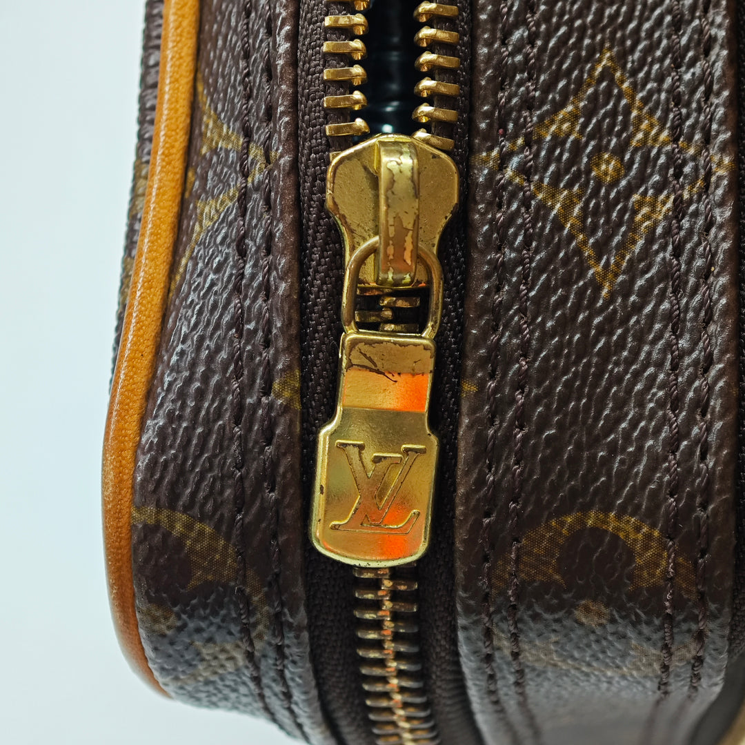 Louis Vuitton Monogram China Run Pavel Pochette