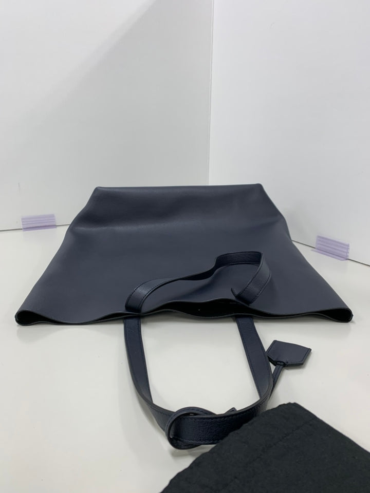 Saint Laurent Smooth Cuir de veau Bold Shopping Cabas