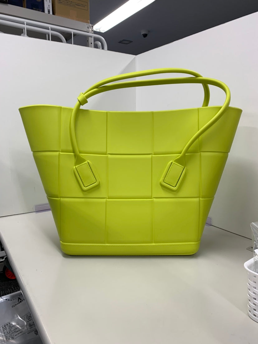 Bottega Veneta Medium Matte Rubber Arco Cabas