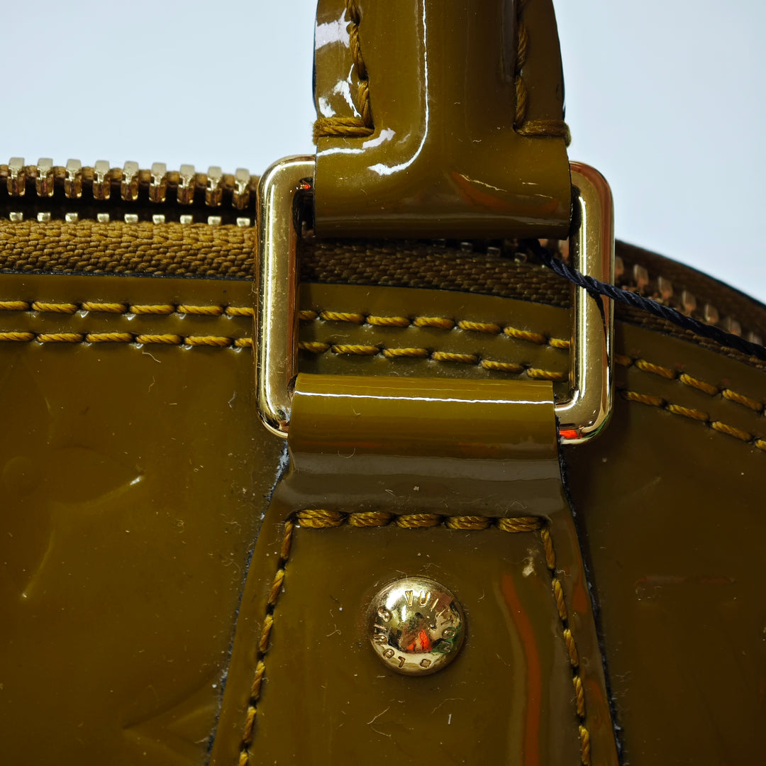 Louis Vuitton Monogram Vernis Alma BB
