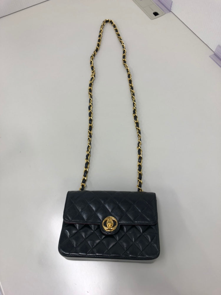 Chanel Mini CC Matelassé Cuir d’agneau Simple rabat