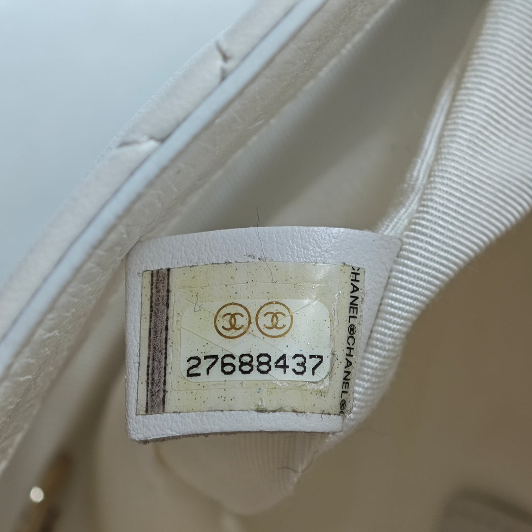 Chanel CC Matelassé Cuir d’agneau Side Packs à rabat