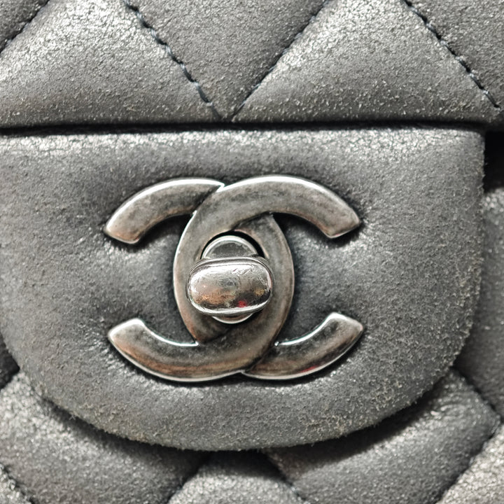 Chanel Medium Classic Iridescent Cuir d’agneau Double rabat