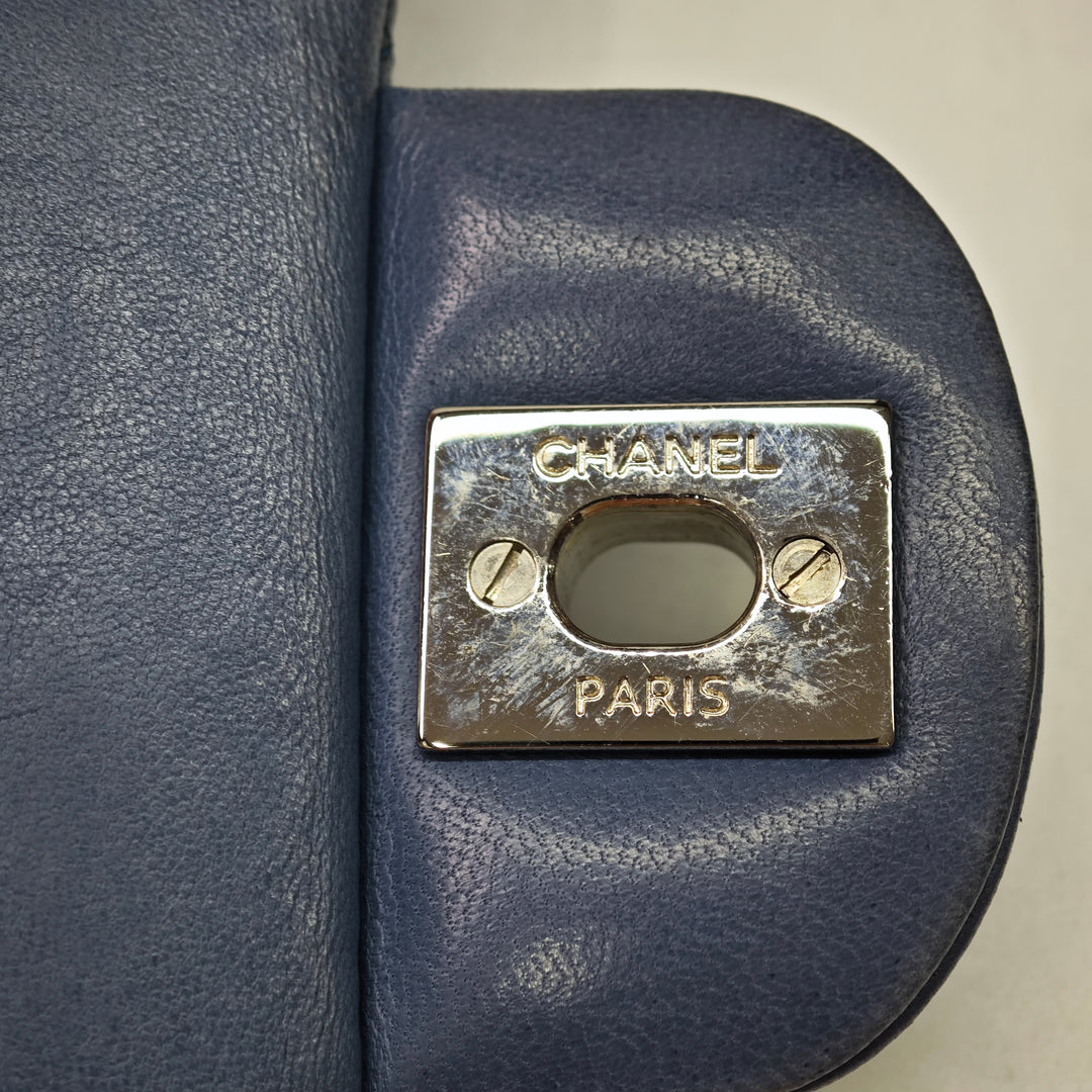 Chanel Medium Classic Cuir d’agneau Double rabat