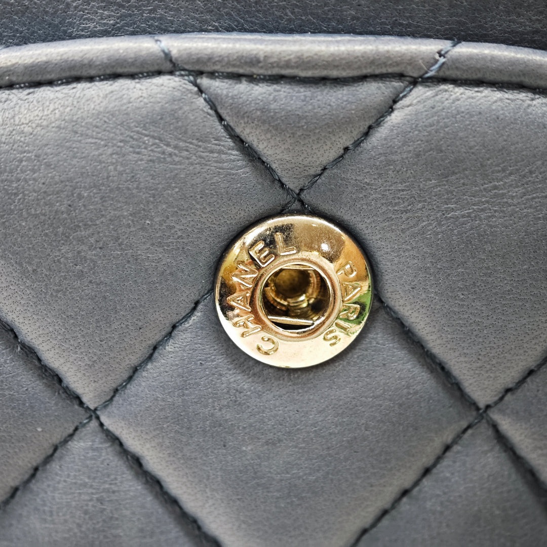 Chanel Medium Classic Cuir d’agneau Double rabat