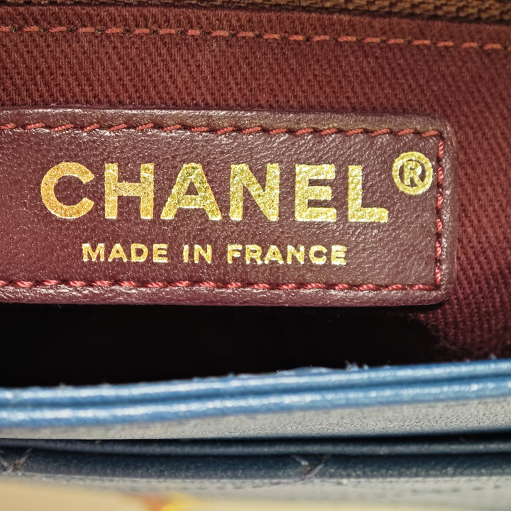 Chanel Large Matelassé Sheepskin Front Chain à rabat