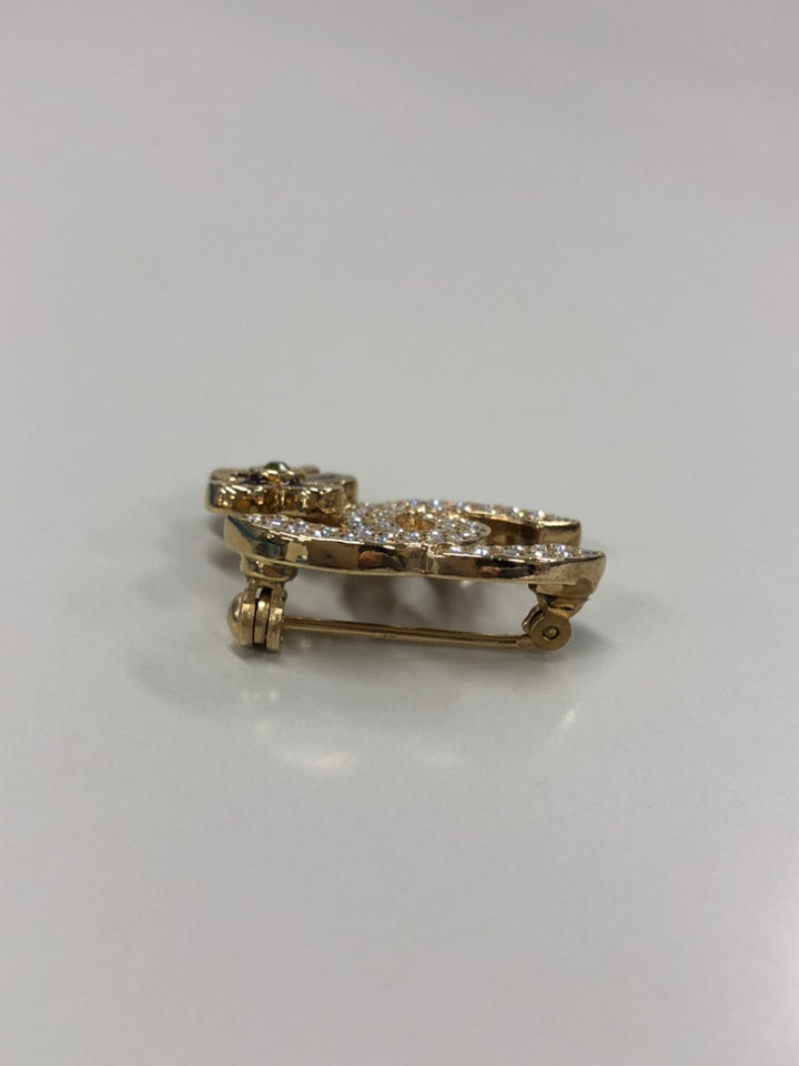 Chanel CC plaqué Strass Clover Leaf Pin Broche