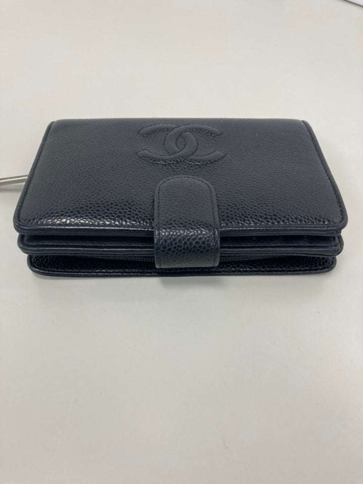 Chanel CC Caviar Bifold Portefeuille