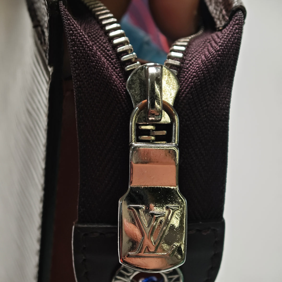 Louis Vuitton Epi Pochette Voyage MM
