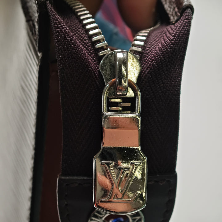 Louis Vuitton Epi Pochette Voyage MM