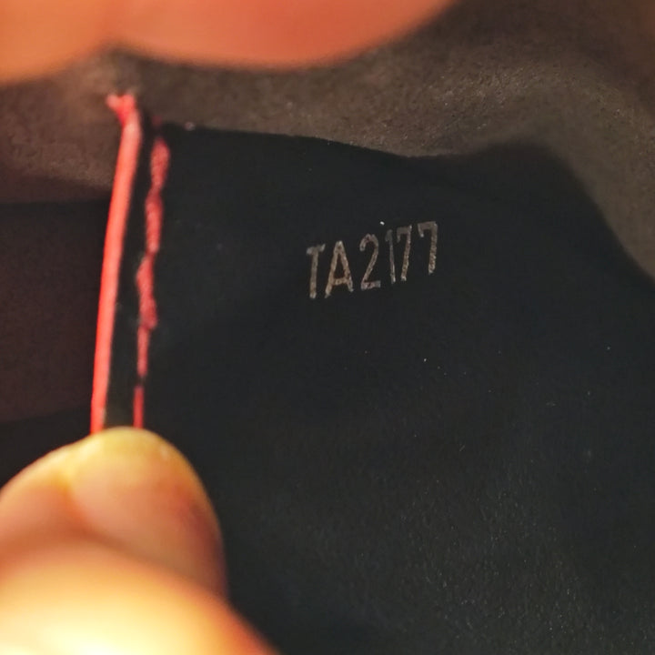 Louis Vuitton Epi Pochette Voyage MM