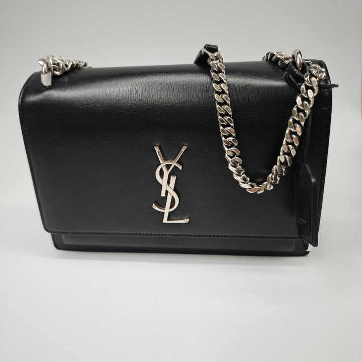 Saint Laurent Medium Cuir de veau Monogram Sunset Sac porté croisé