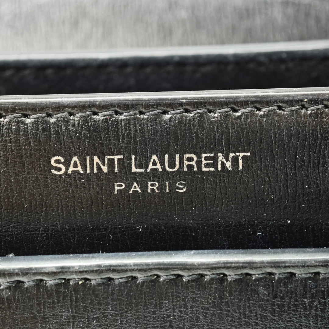 Saint Laurent Medium Cuir de veau Monogram Sunset Sac porté croisé