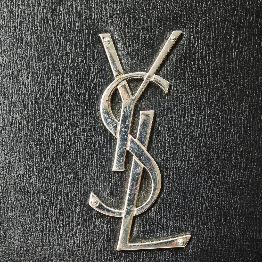 Saint Laurent Medium Cuir de veau Monogram Sunset Sac porté croisé
