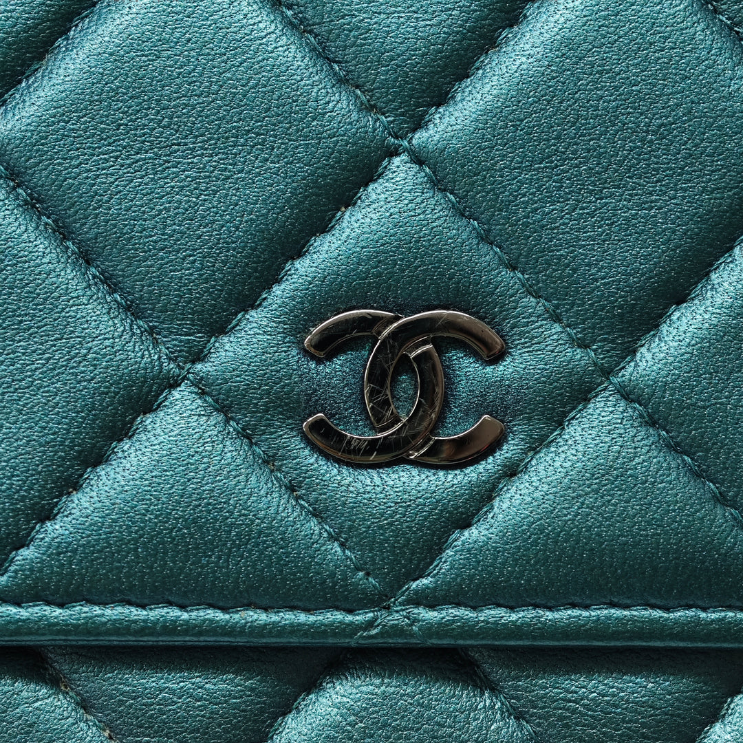 Chanel CC Matelassé Metallic Cuir d’agneau Wallet on Chain