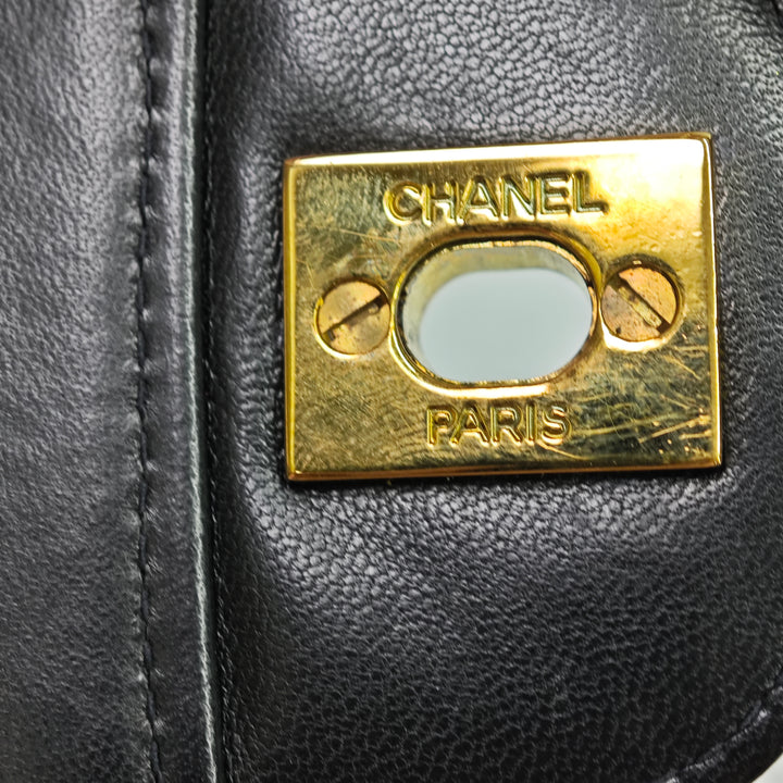 Chanel Medium Cuir d’agneau Kelly Parent sac à anse supérieure