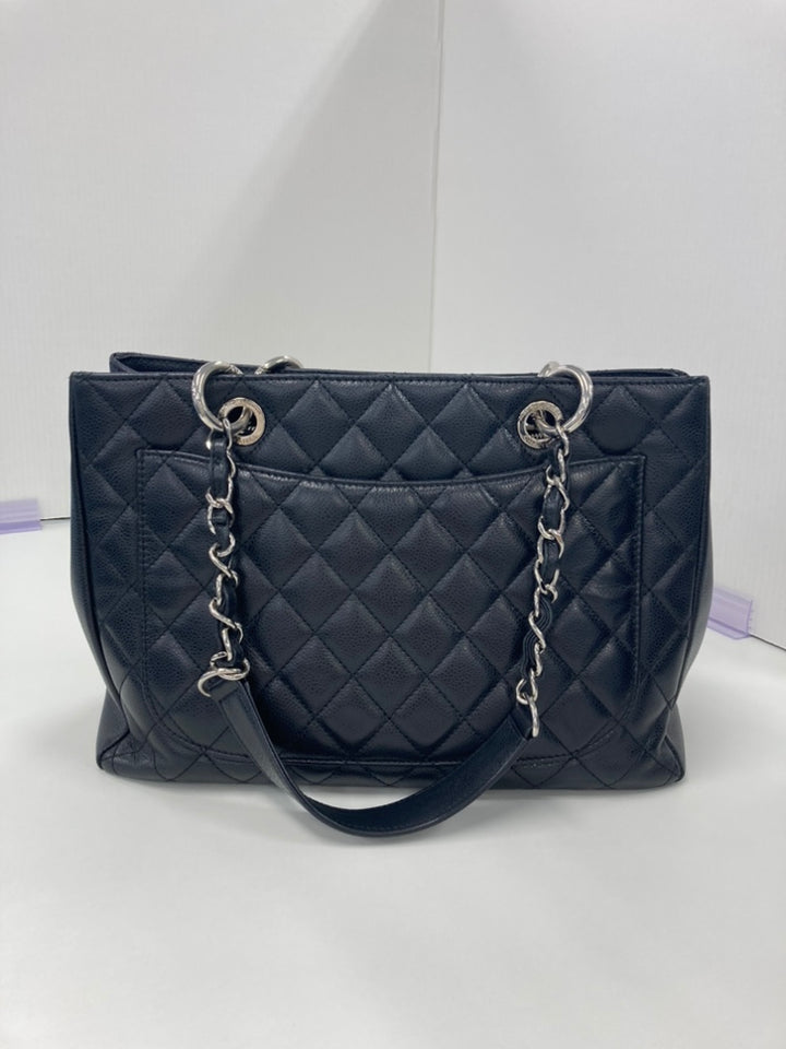 Chanel Caviar Grand Shopping Cabas