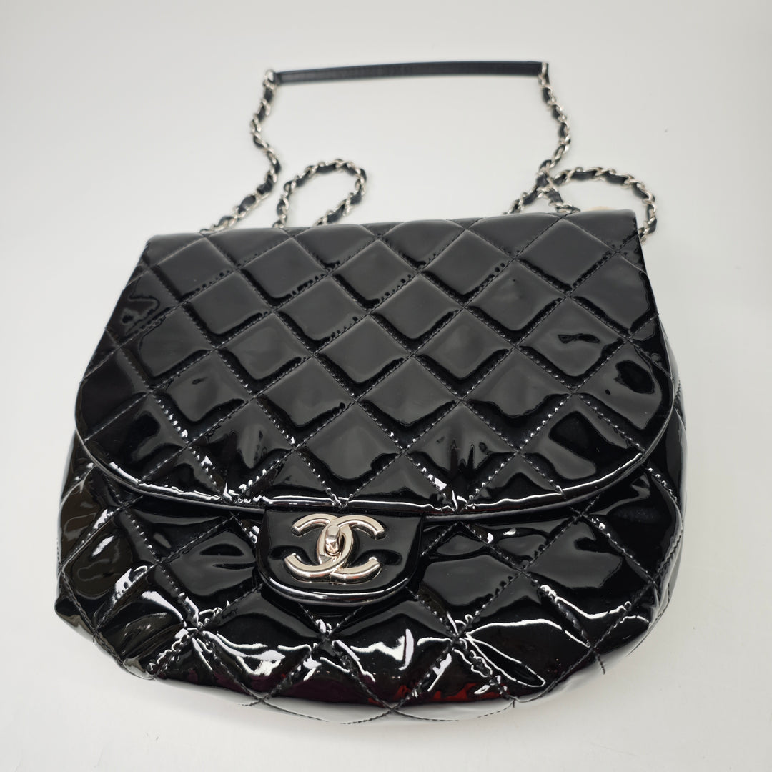 Chanel Medium Matelassé Cuir verni Bubble CC à rabat