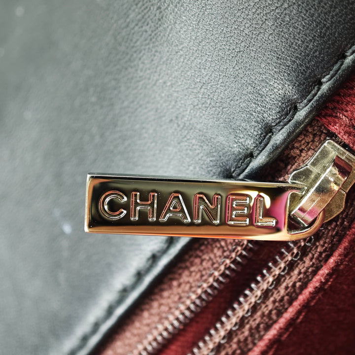 Chanel Medium Matelassé Cuir verni Bubble CC à rabat