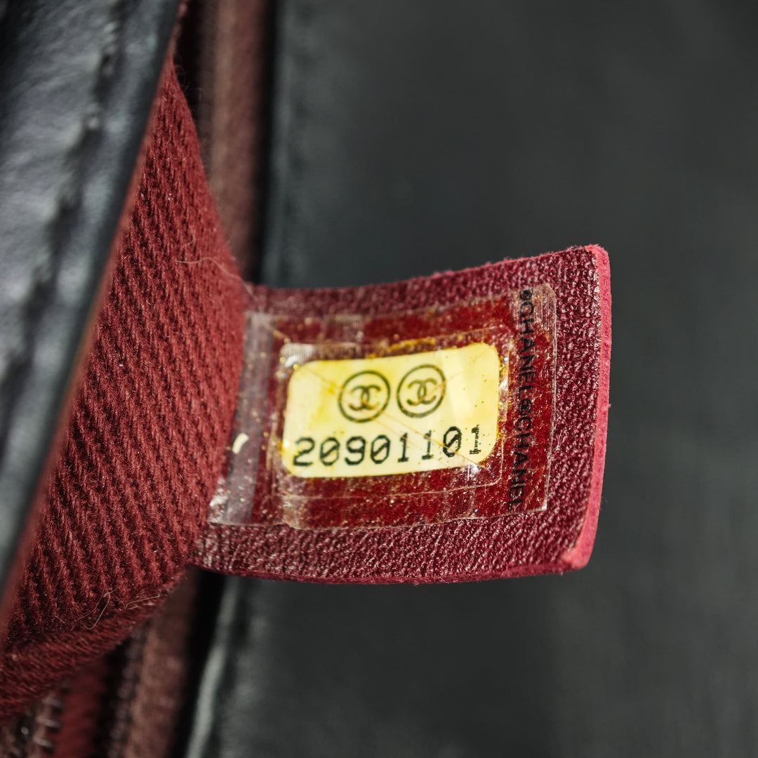 Chanel Medium Matelassé Cuir verni Bubble CC à rabat