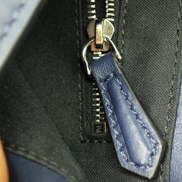 Fendi Large Zucca embossé Cuir Convertible Sac ceintureuette