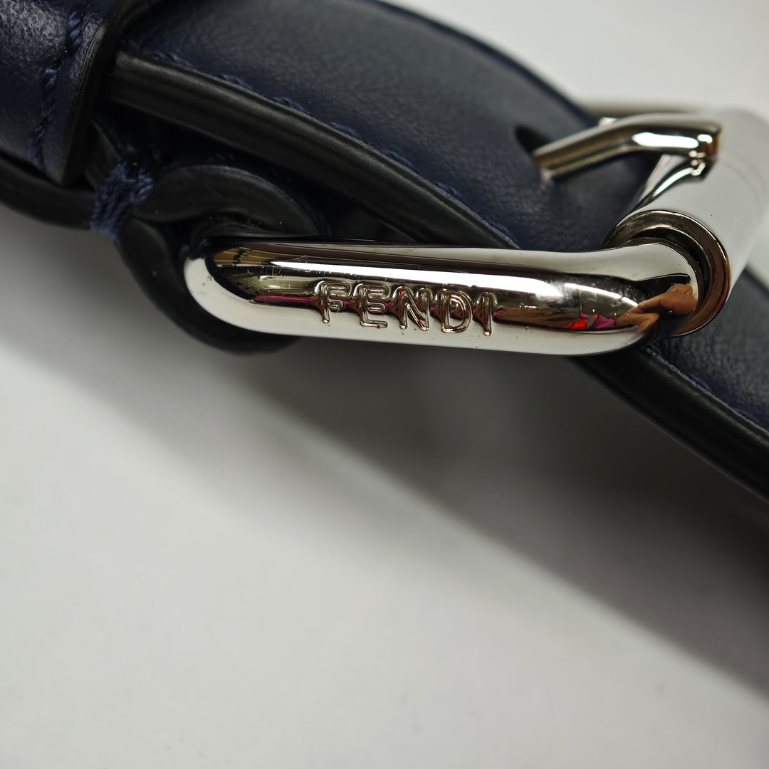 Fendi Large Zucca embossé Cuir Convertible Sac ceintureuette