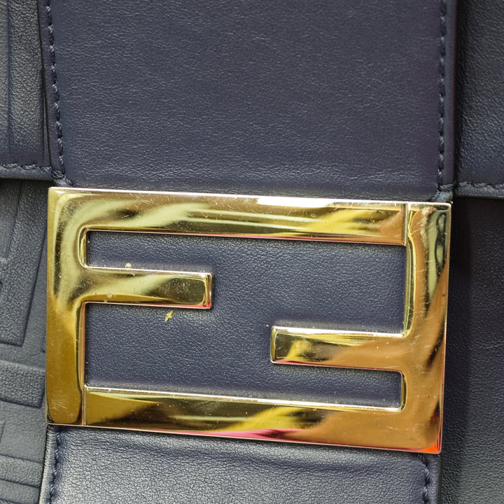 Fendi Large Zucca embossé Cuir Convertible Sac ceintureuette