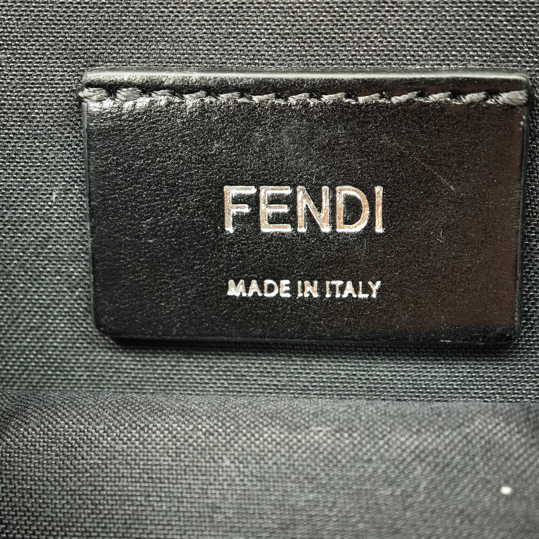 Fendi Large Zucca embossé Cuir Convertible Sac ceintureuette