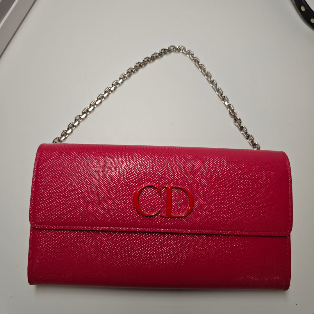 Dior Grained Cuir verni Mania Rendez Vouz Wallet on Chain