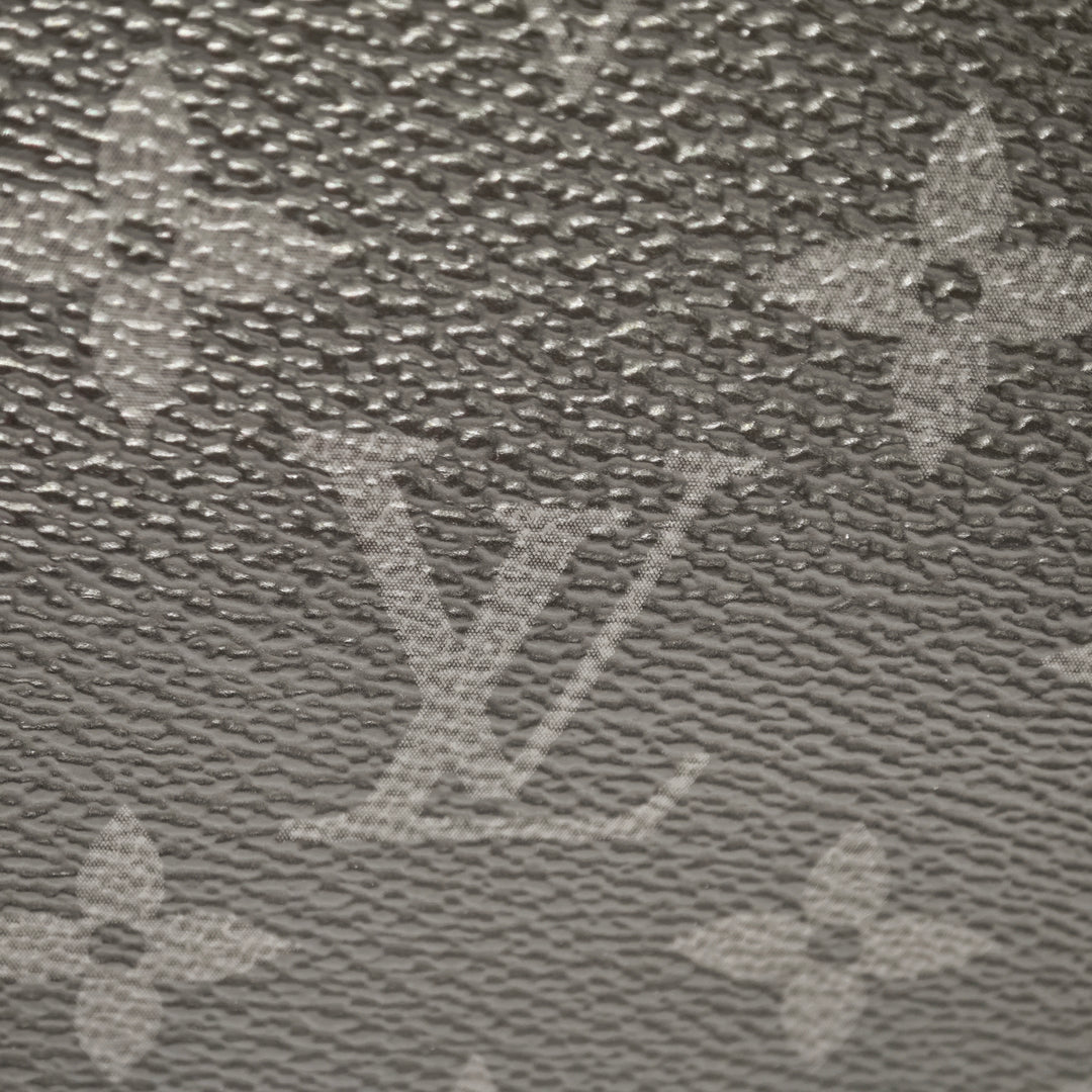 Louis Vuitton Monogram Eclipse Flash Fragment iPad Étui