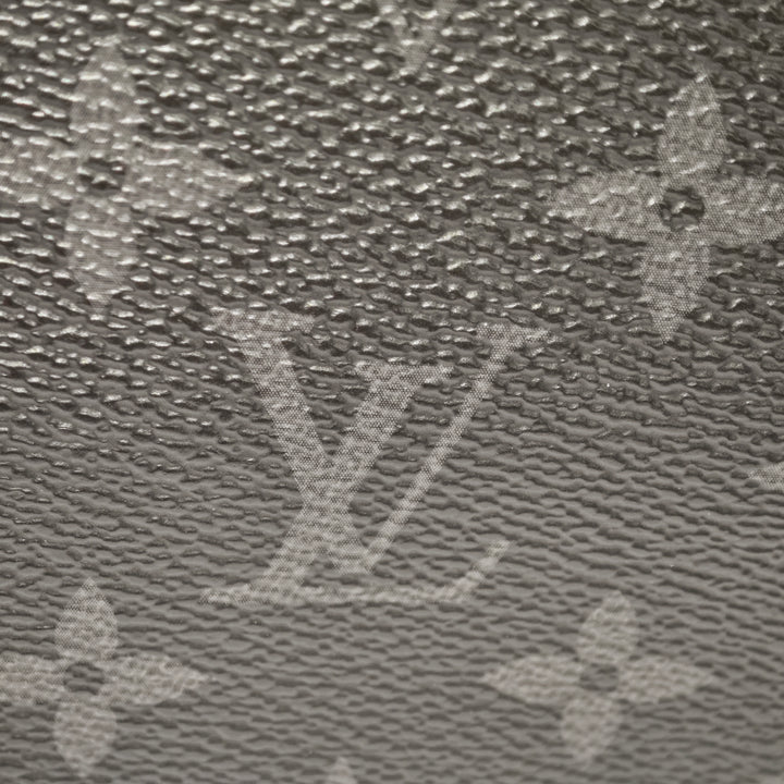 Louis Vuitton Monogram Eclipse Flash Fragment iPad Étui