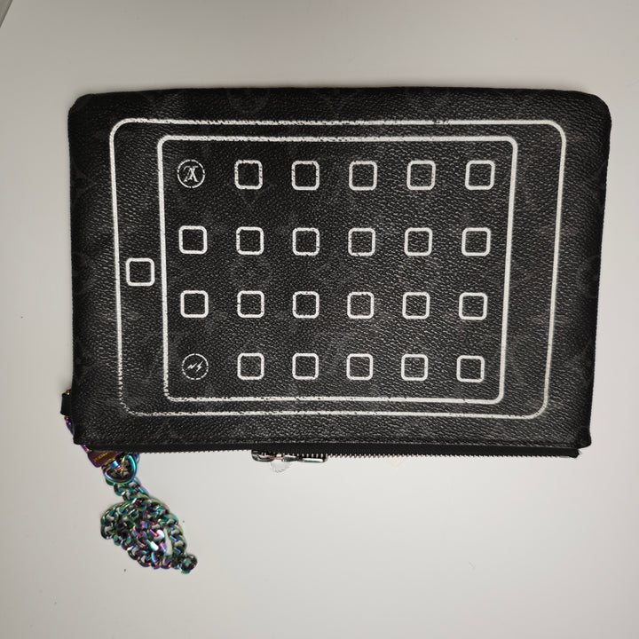 Louis Vuitton Monogram Eclipse Flash Fragment iPad Étui