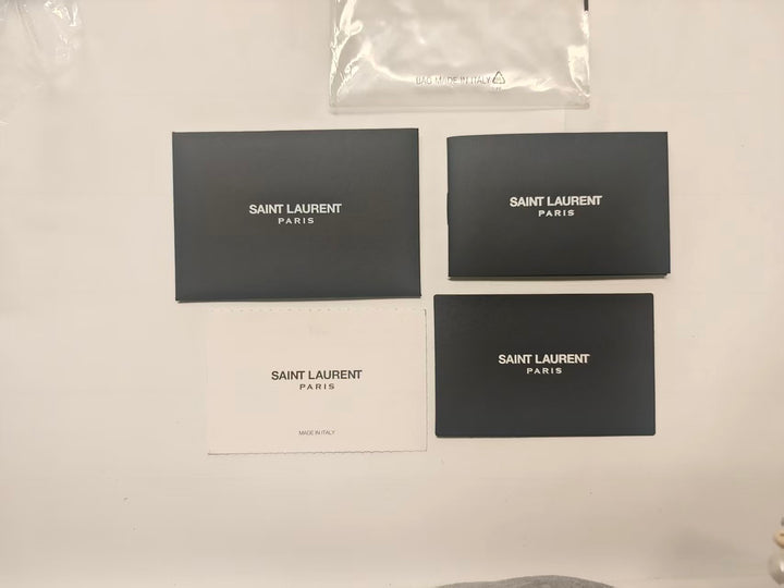 Saint Laurent Mini Croc embossé Cuir Blogger Sac caméra