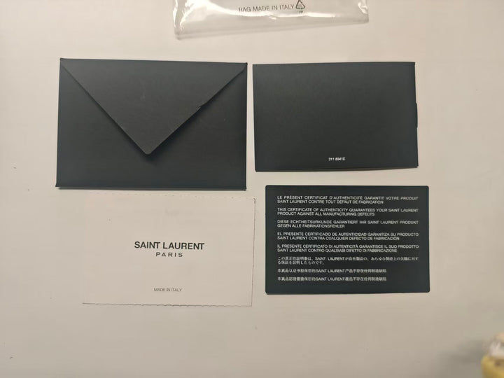 Saint Laurent Mini Croc embossé Cuir Blogger Sac caméra