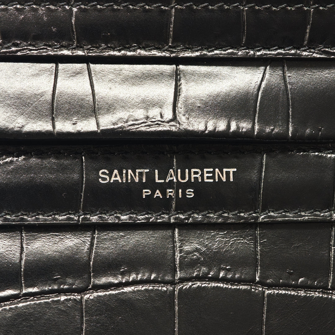 Saint Laurent Crocodile embossé Cuir Camp Sac caméra