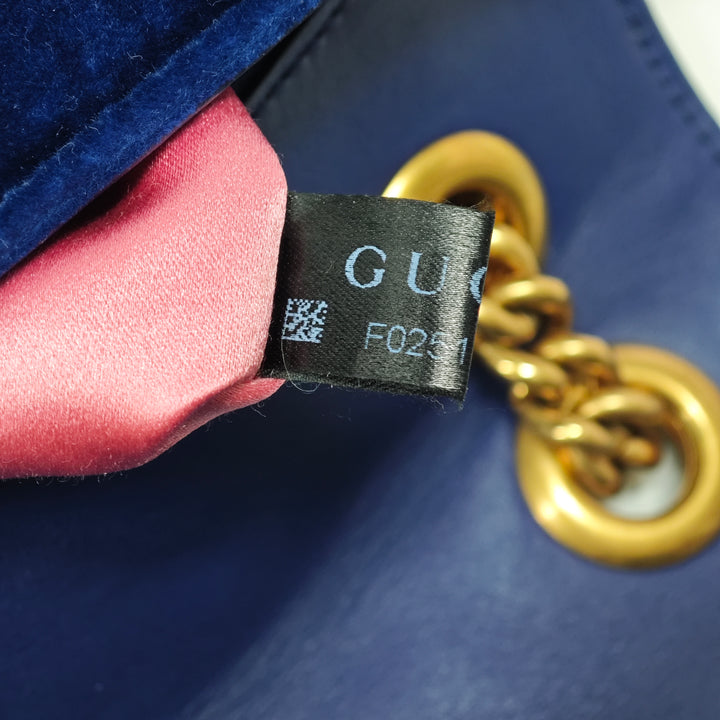 Gucci Medium GG Marmont Matelasse Velours Sac bandoulière