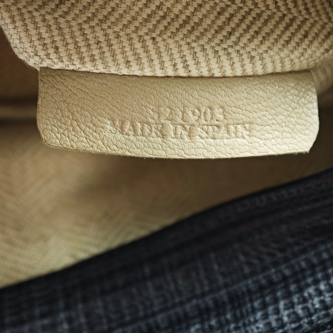 LOEWE Cuir Anagram T Pochette