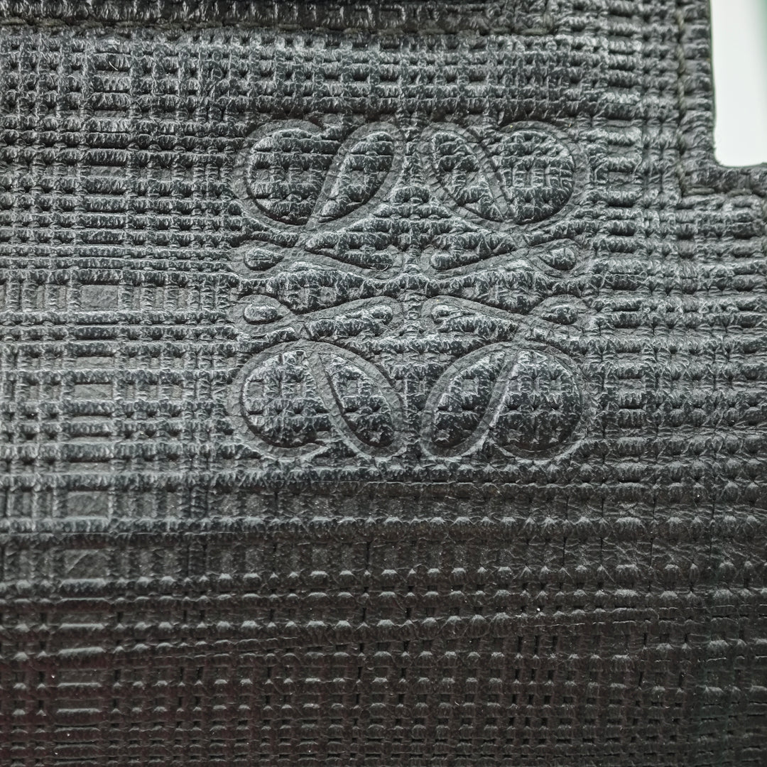 LOEWE Cuir Anagram T Pochette