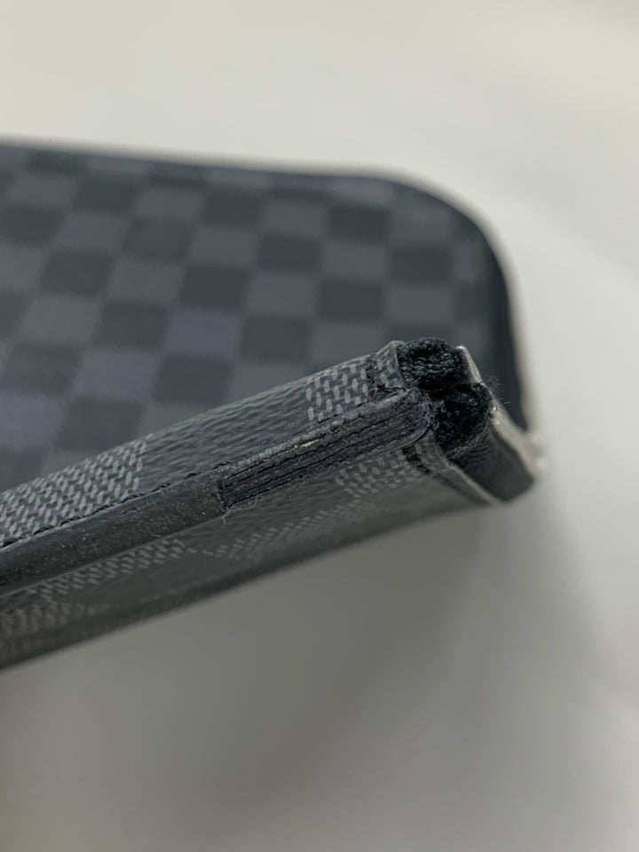 Louis Vuitton Damier Graphite Pochette Jour GM