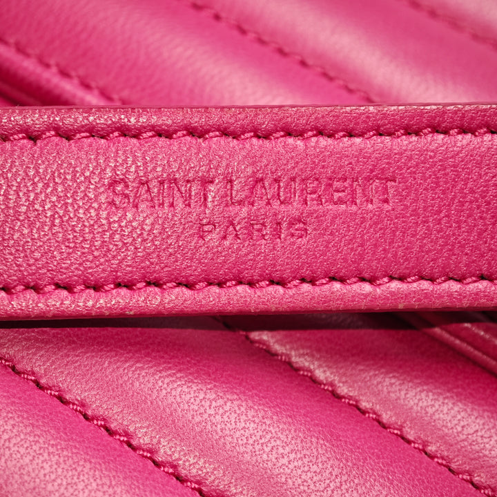 Saint Laurent Small Chevron Cuir de veau Monogram Sac enveloppe